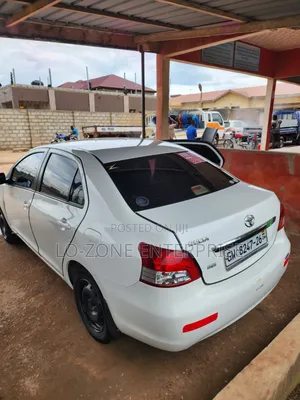 Toyota Belta 2011 White