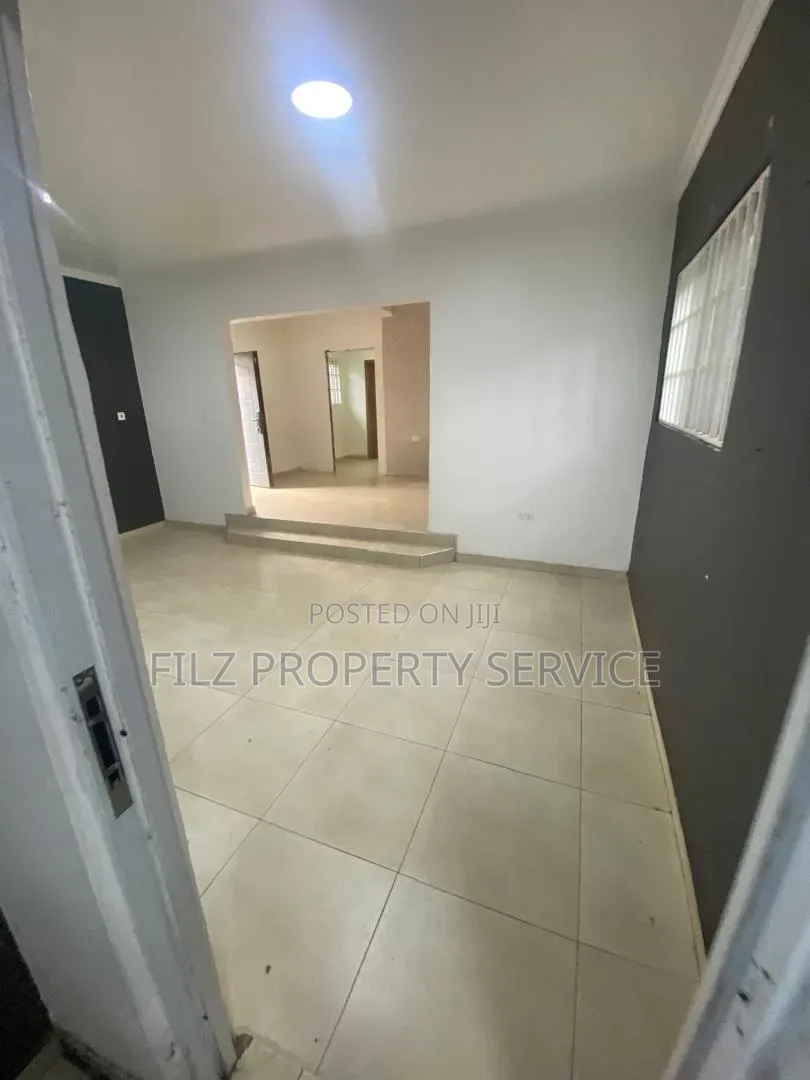2bdrm House in Abelempke Taxi Rank, Methodist Church Area for rent