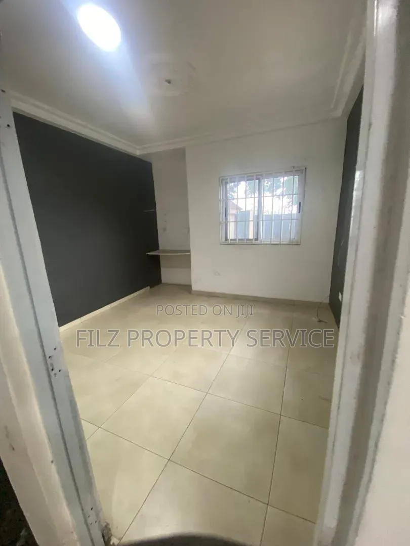 2bdrm House in Abelempke Taxi Rank, Methodist Church Area for rent