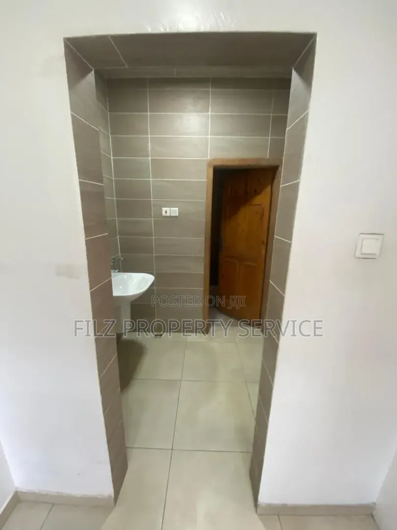 2bdrm House in Abelempke Taxi Rank, Methodist Church Area for rent