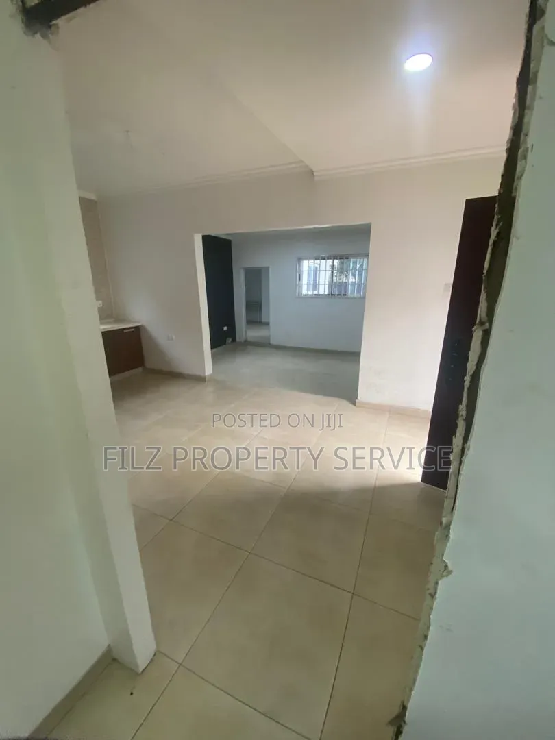 2bdrm House in Abelempke Taxi Rank, Methodist Church Area for rent