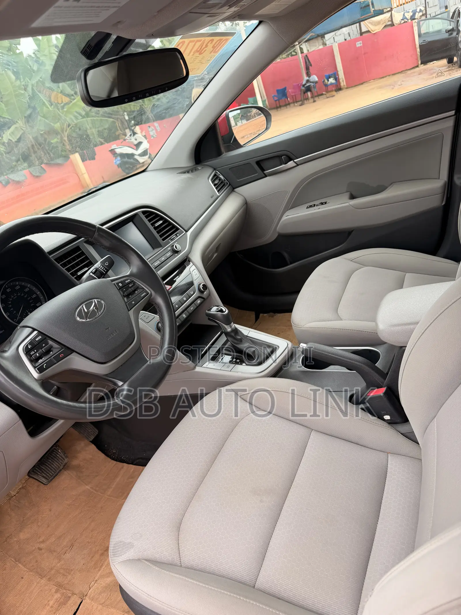 Hyundai Elantra 2018 Red