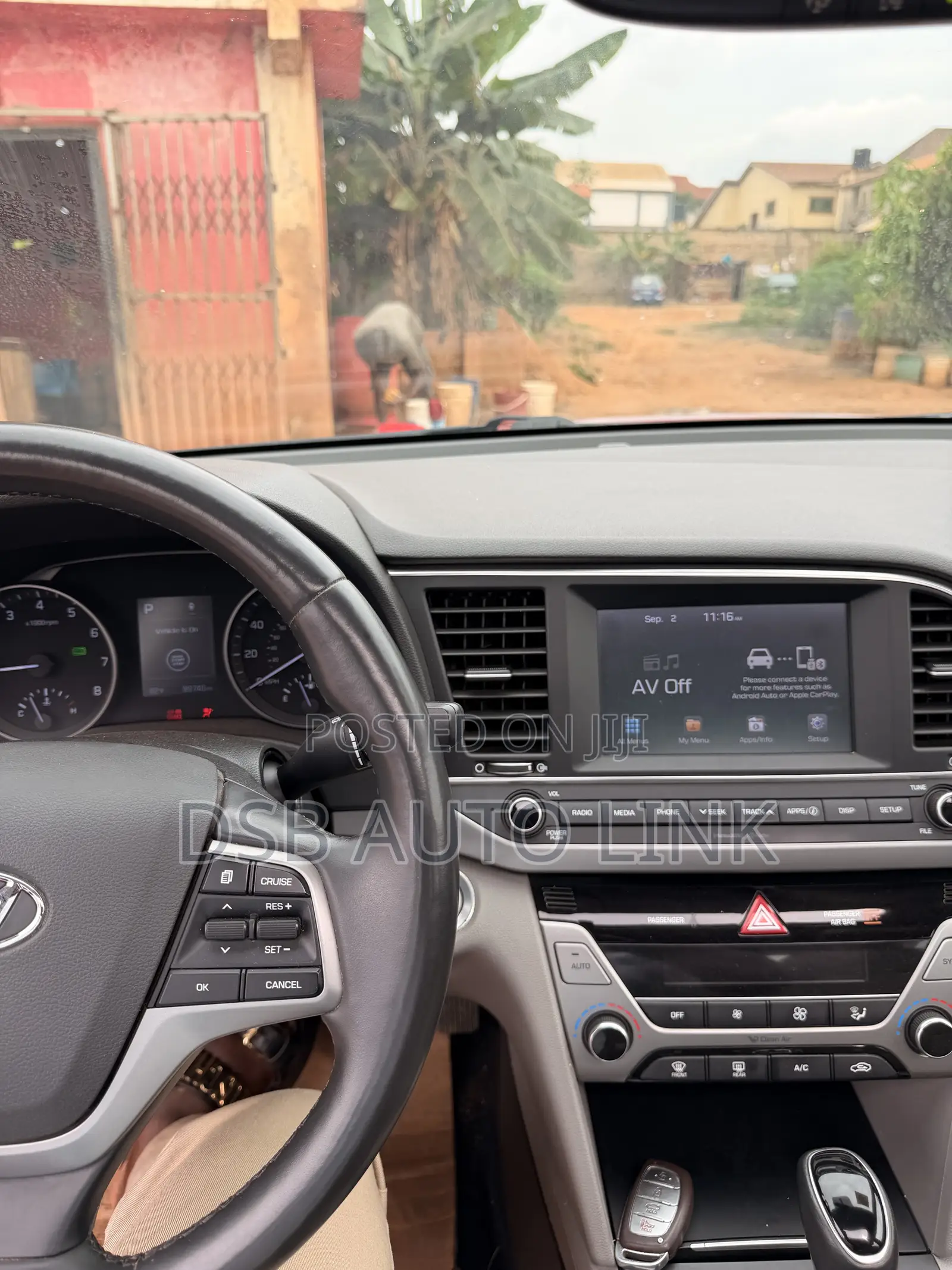 Hyundai Elantra 2018 Red