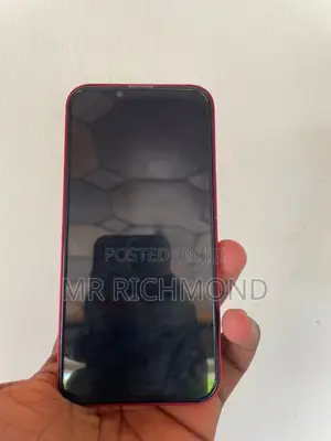 Apple iPhone 13 128 GB Red