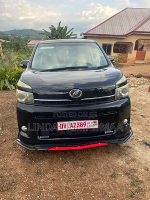Toyota Voxy V 2WD 8-Seater 2014 Black
