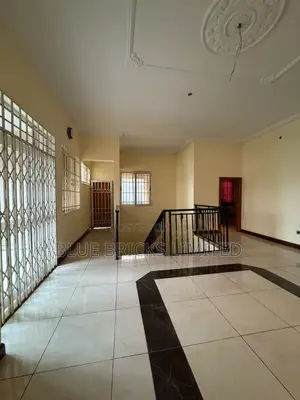 5bdrm House in Airport Hills for rent