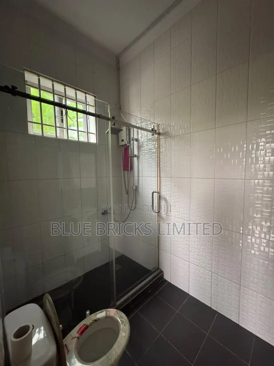 5bdrm House in Airport Hills for rent