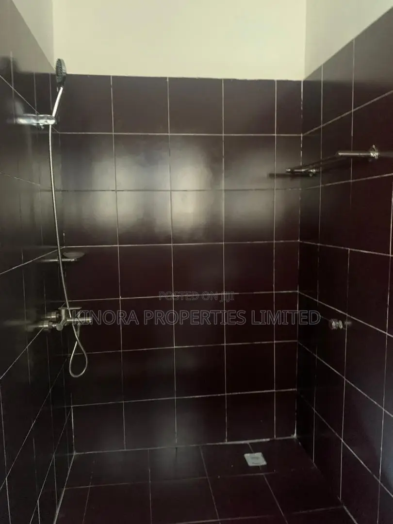 3bdrm House in Oyarifa Special for rent