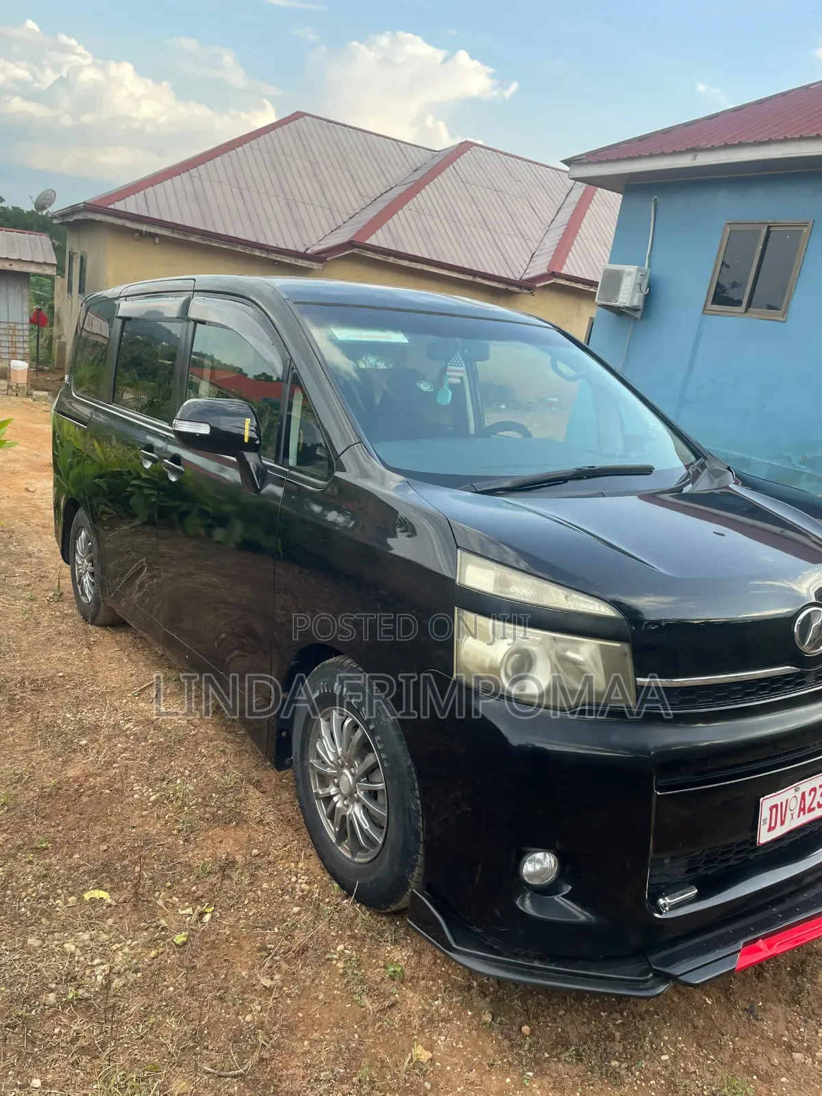 Toyota Voxy V 2WD 8-Seater 2014 Black