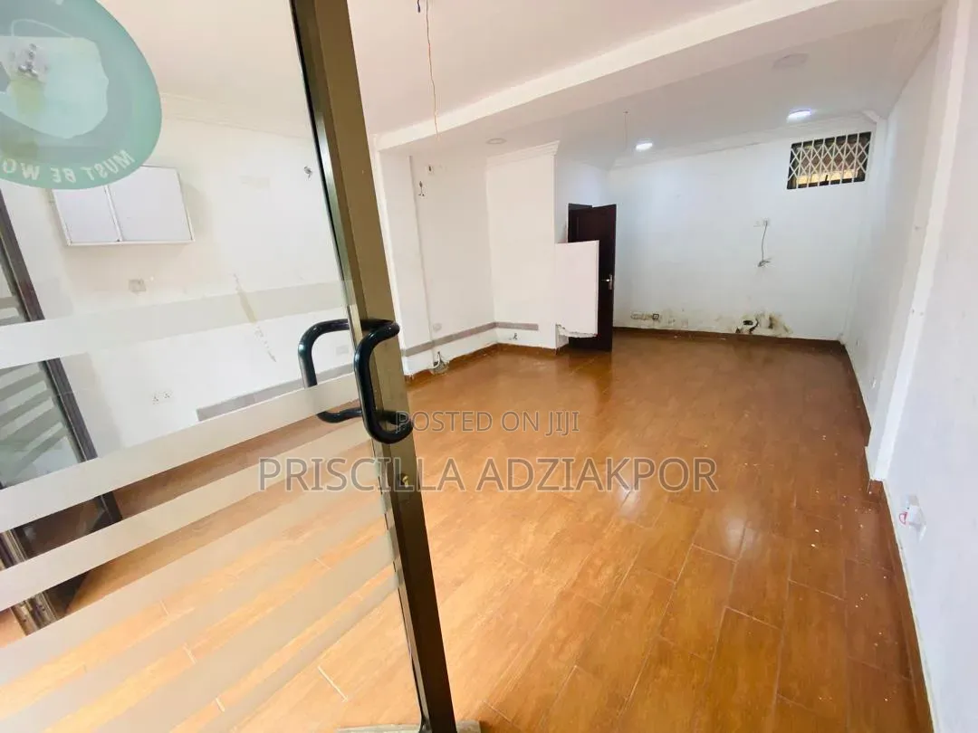 Single SHOP at Dzorwulu 
For Rent