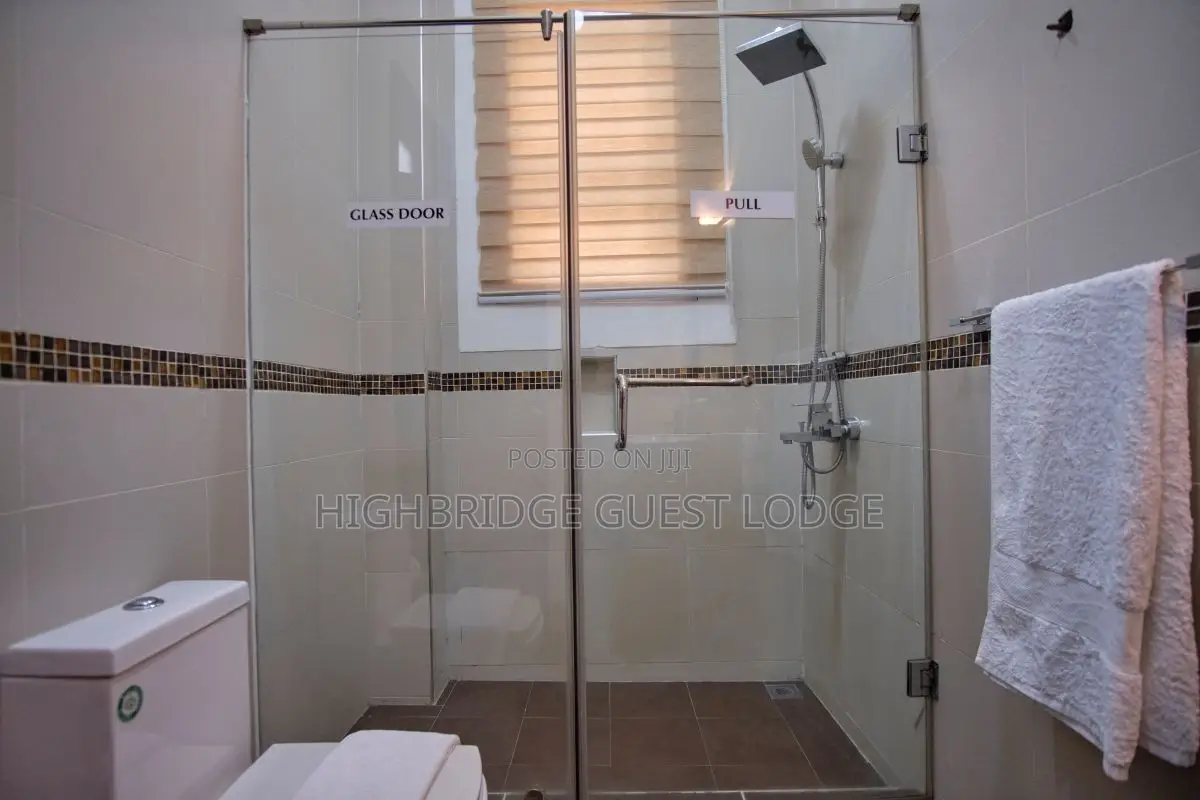 Three Bedroom Apartment @ Highbridge Guest Lodge
