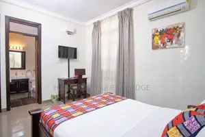 Three Bedroom Apartment @ Highbridge Guest Lodge