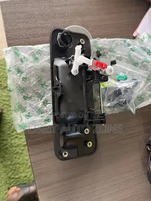 Toyota Tundra 2010,2014,2013,2015, Boot Opener Available