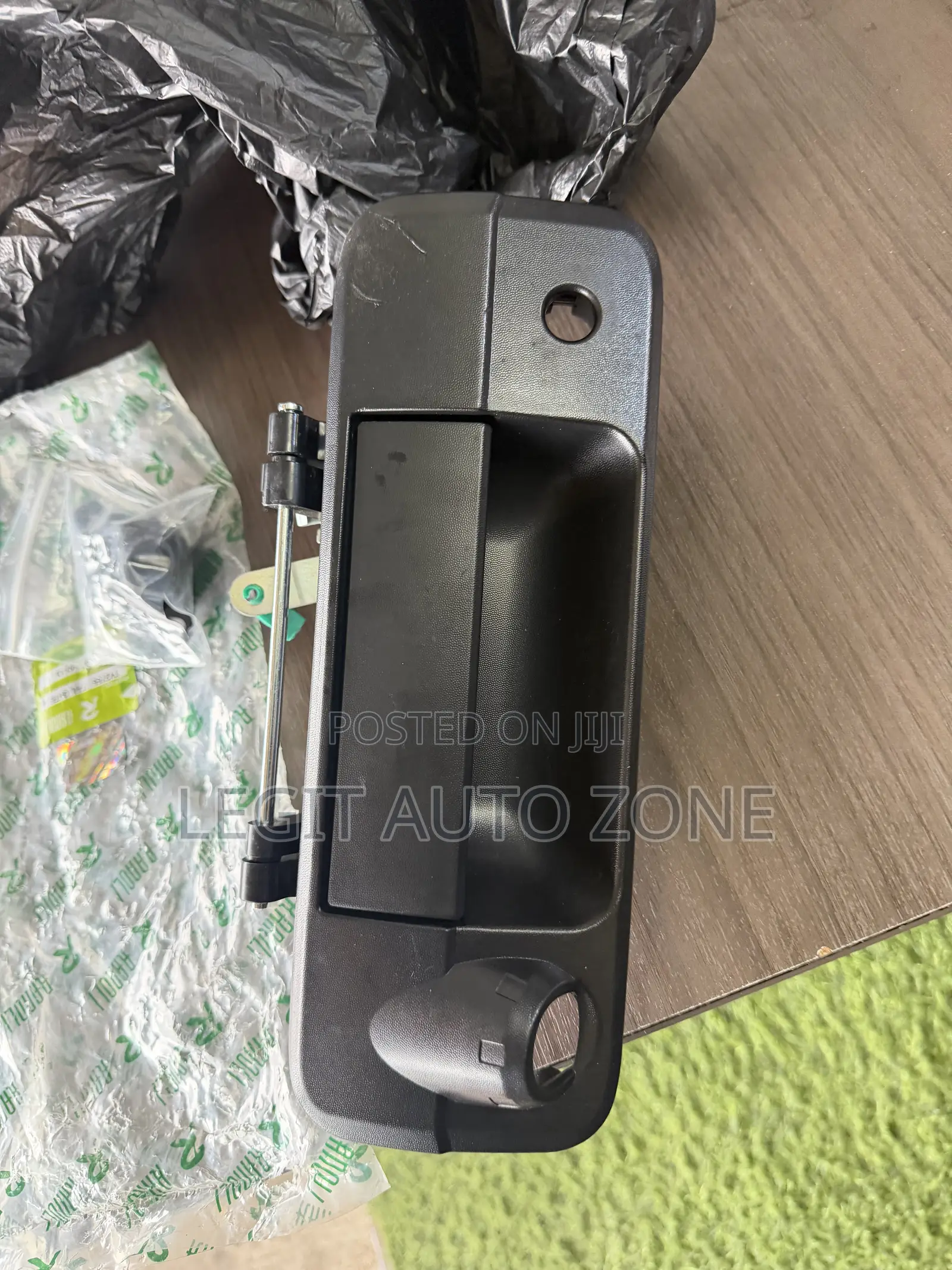 Toyota Tundra 2010,2014,2013,2015, Boot Opener Available