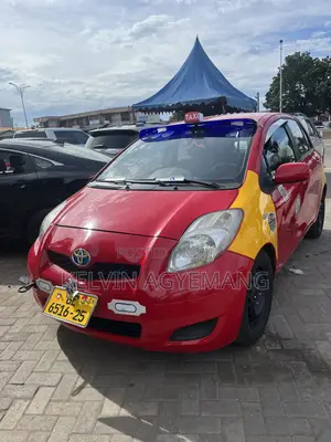 Toyota Yaris 2010 Red