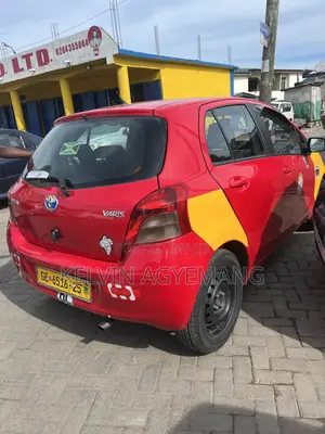 Toyota Yaris 2010 Red