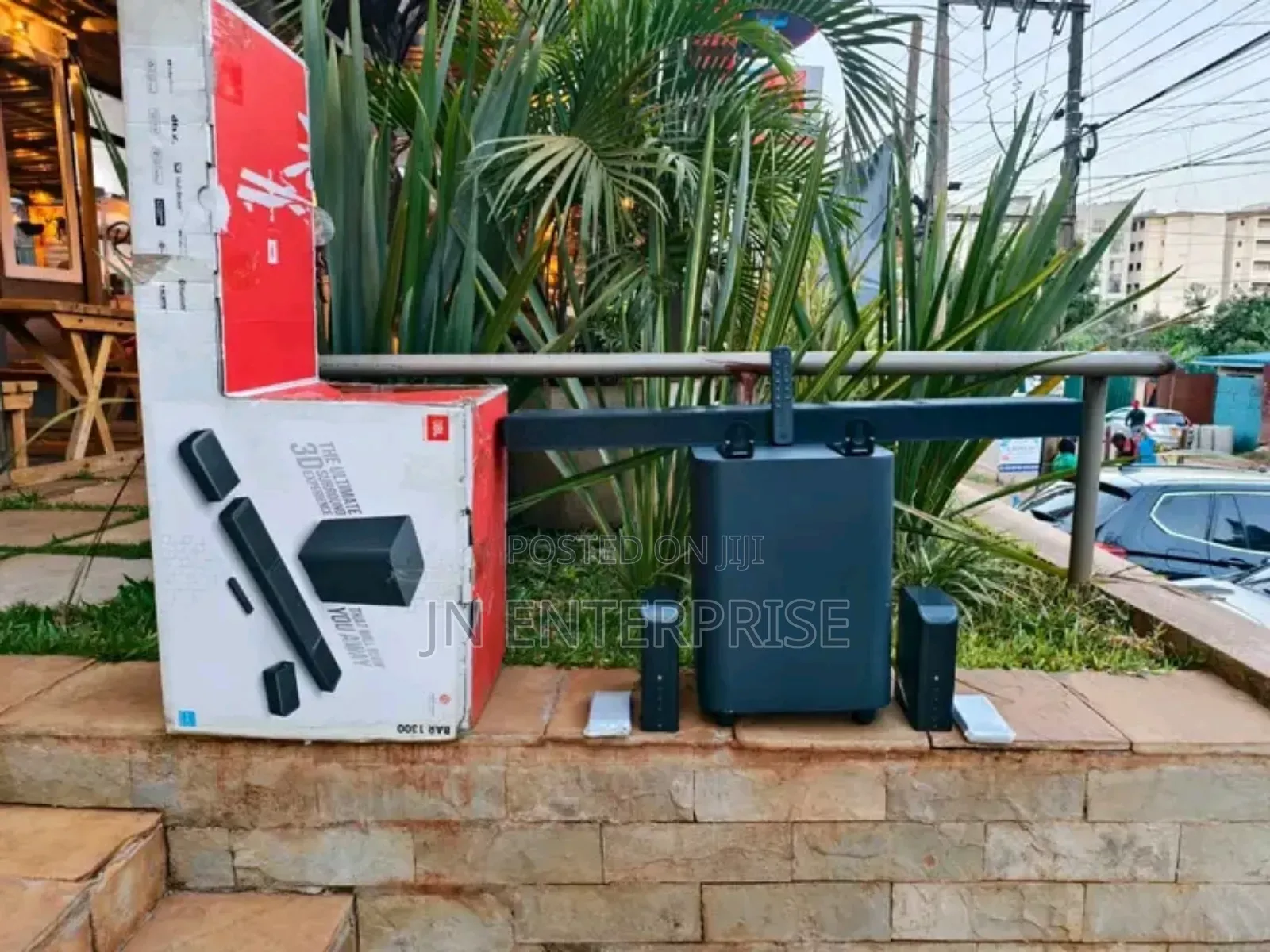 JBL 1300x Bar