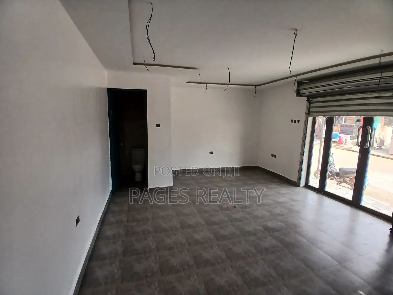 Shop/Office Space at Haatso Ecomog Rd for Rent