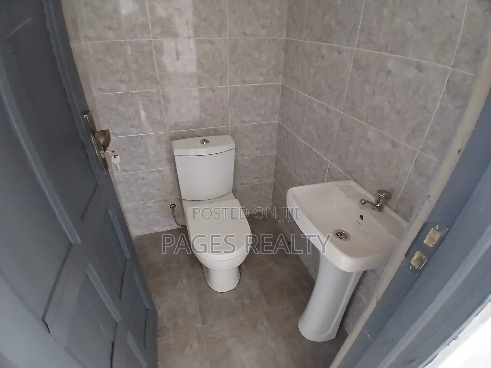 Shop/Office Space at Haatso Ecomog Rd for Rent