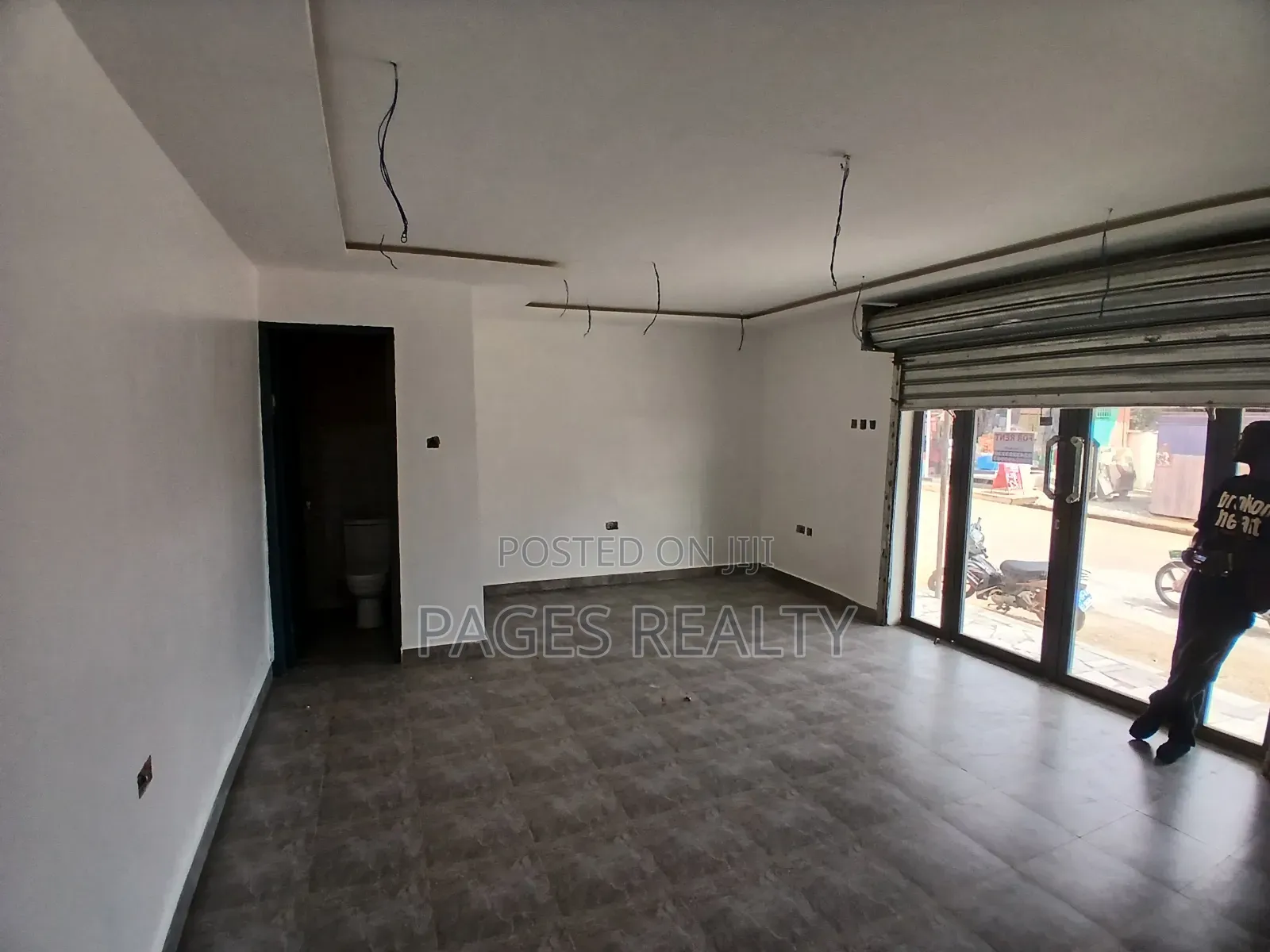Shop/Office Space at Haatso Ecomog Rd for Rent