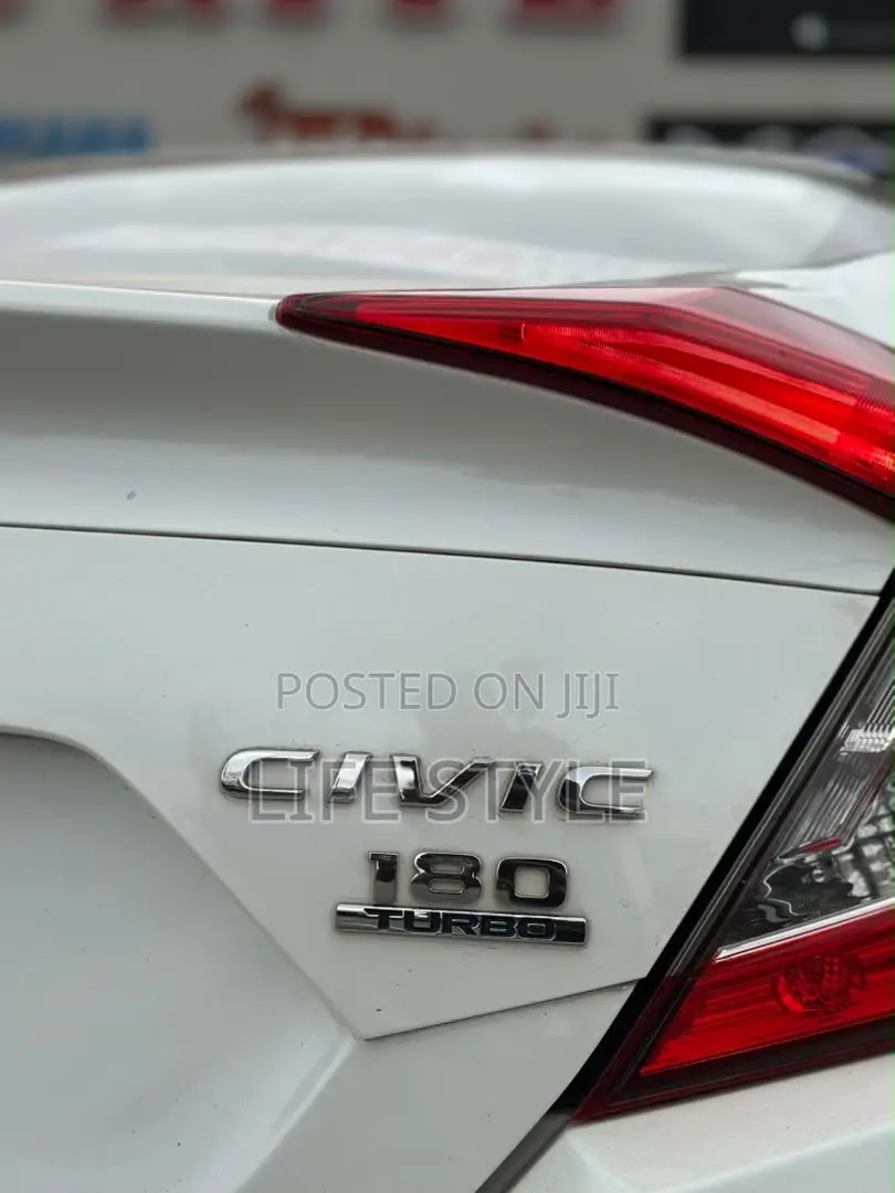 Honda Civic 2019 White
