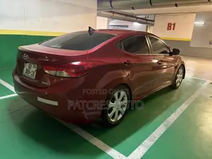 Hyundai Elantra Limited Sedan FWD (1.8L 4cyl 6A) 2016 Red