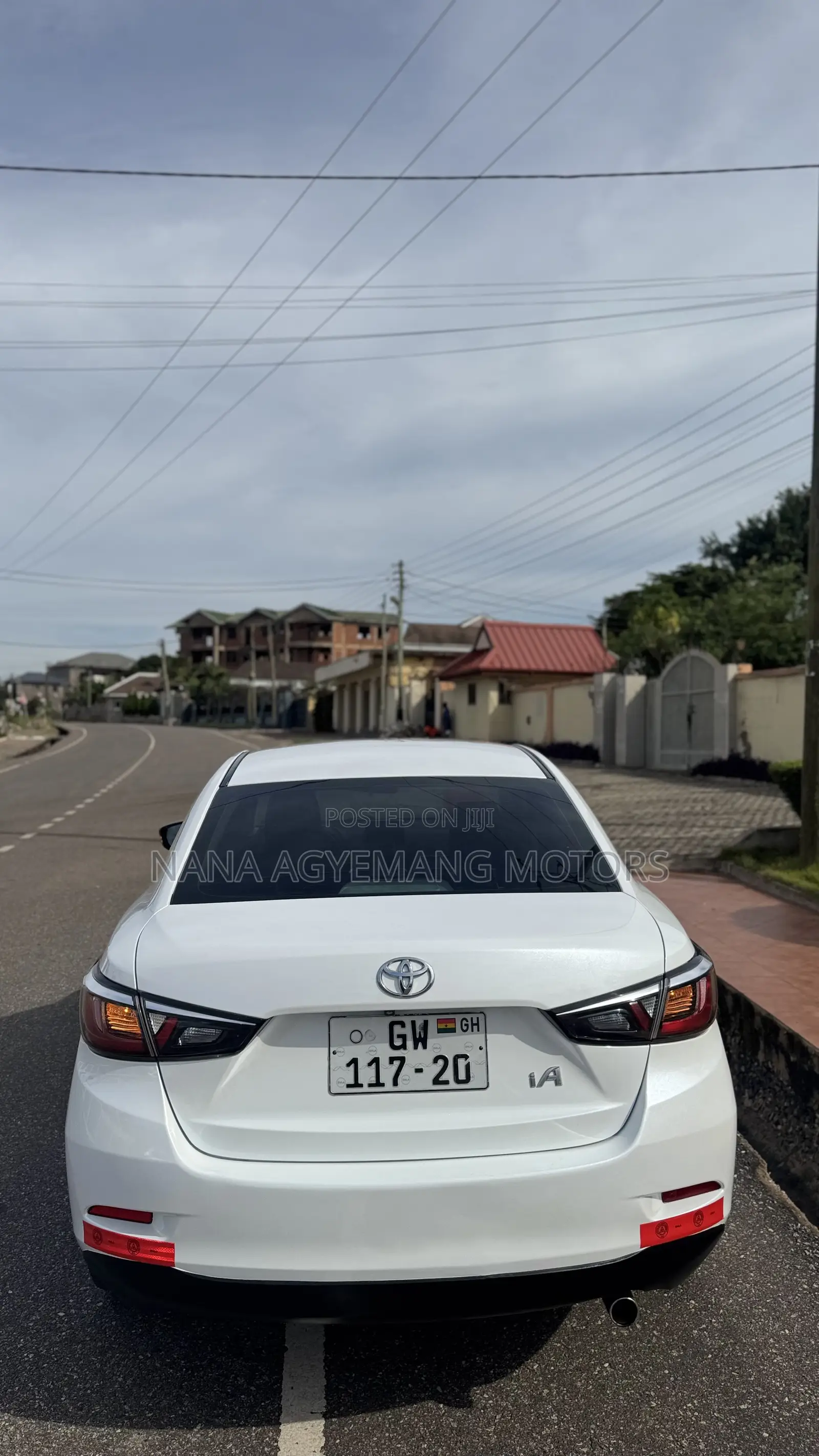 Toyota Yaris iA 1.5 FWD 2017 White