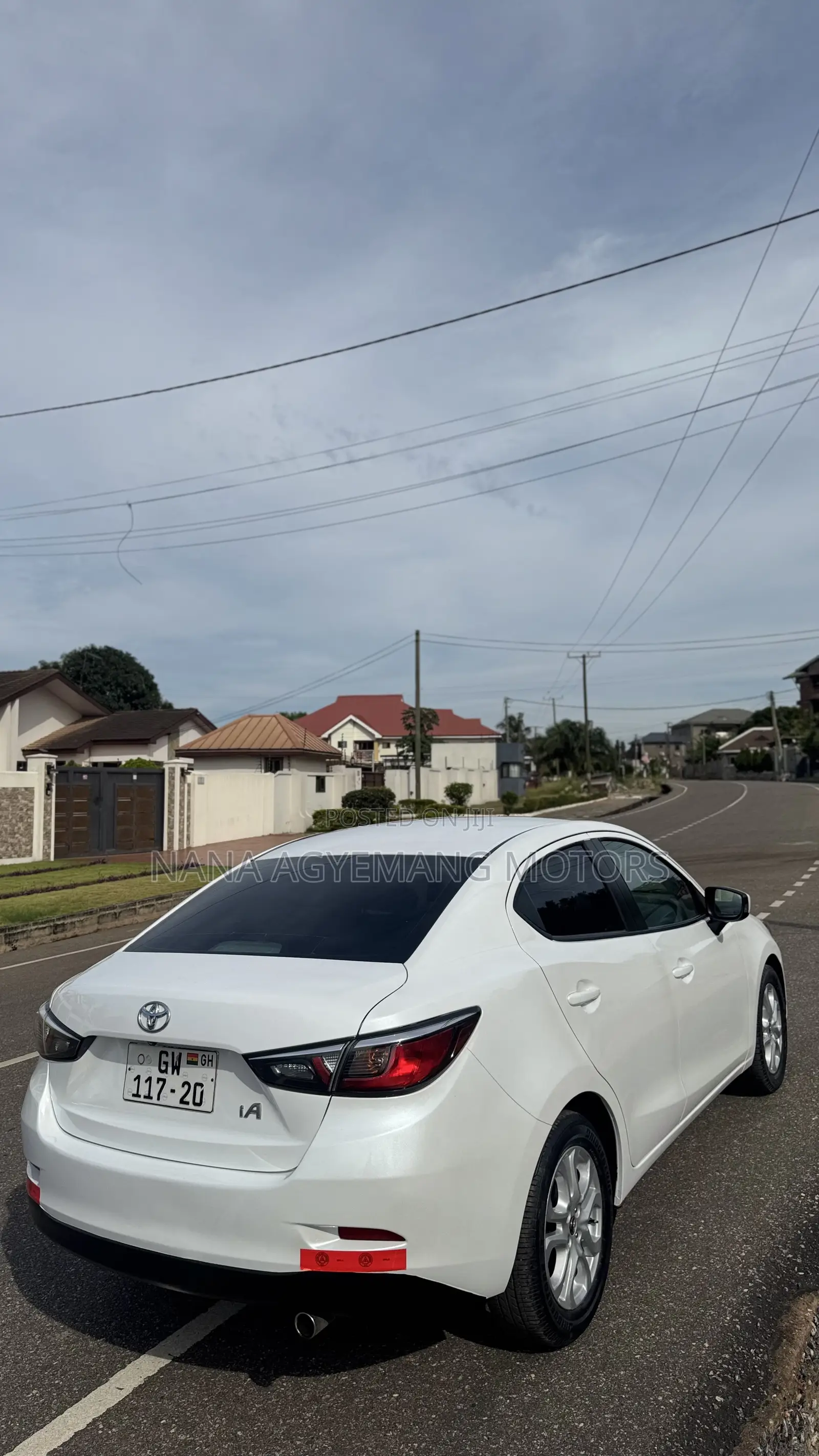 Toyota Yaris iA 1.5 FWD 2017 White