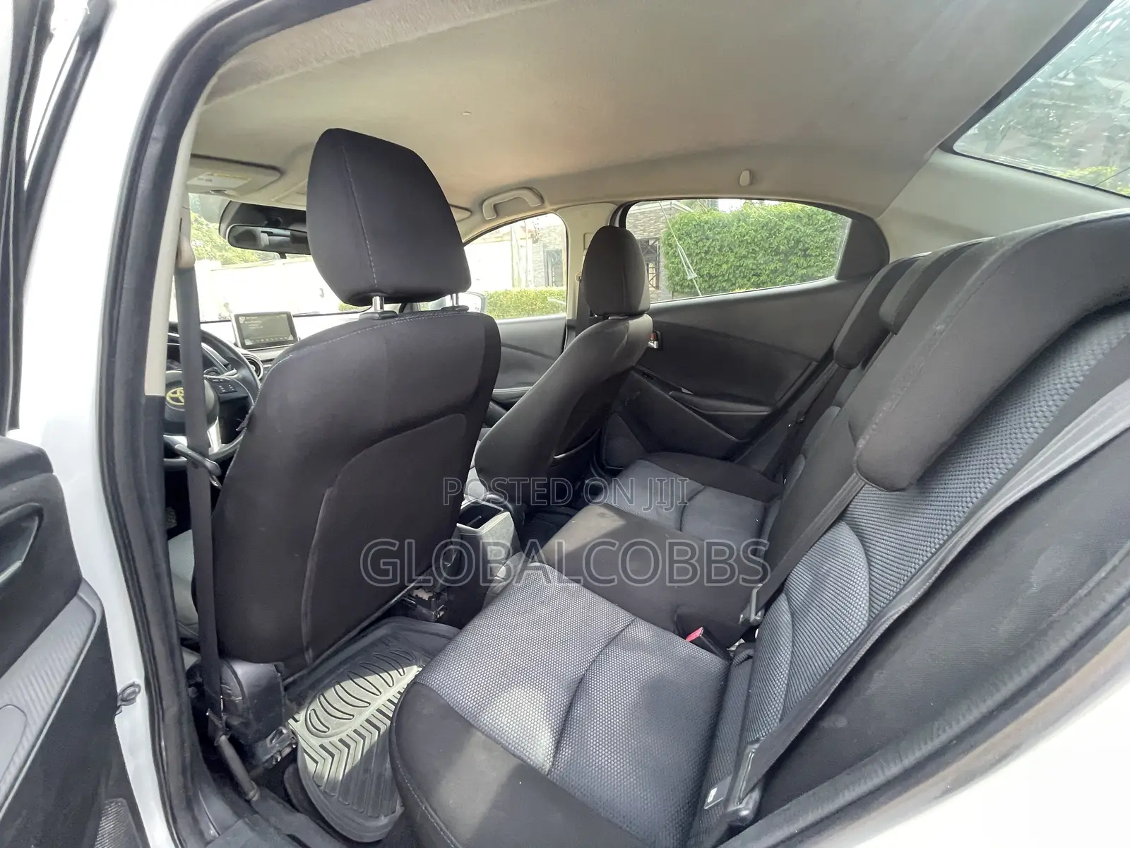 Toyota Yaris iA 1.5 FWD 2017 White