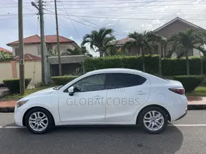 Toyota Yaris iA 1.5 FWD 2017 White