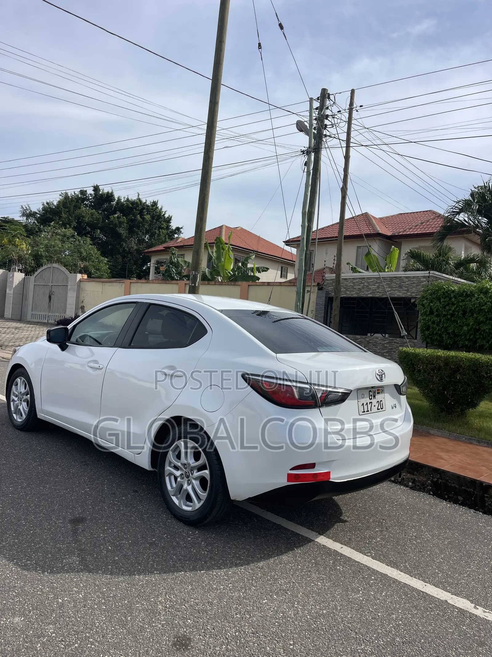 Toyota Yaris iA 1.5 FWD 2017 White