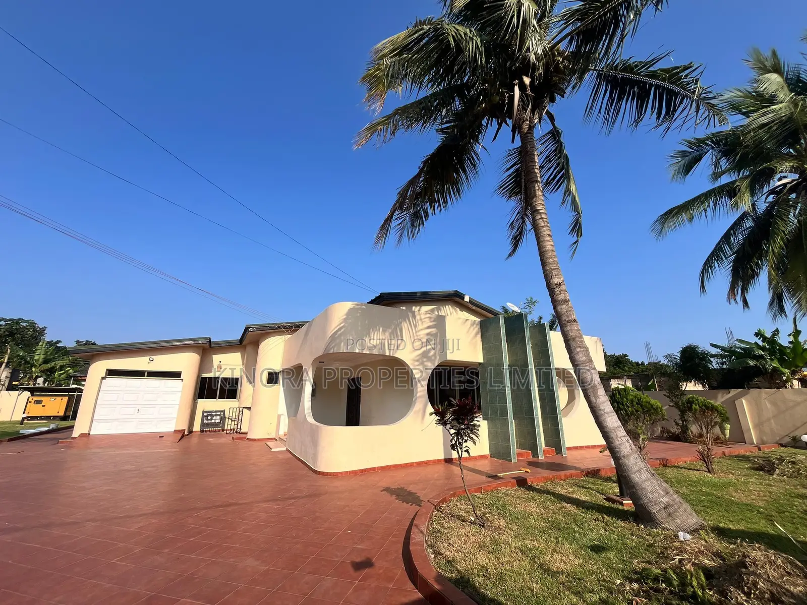 5bdrm House in East Legon for rent