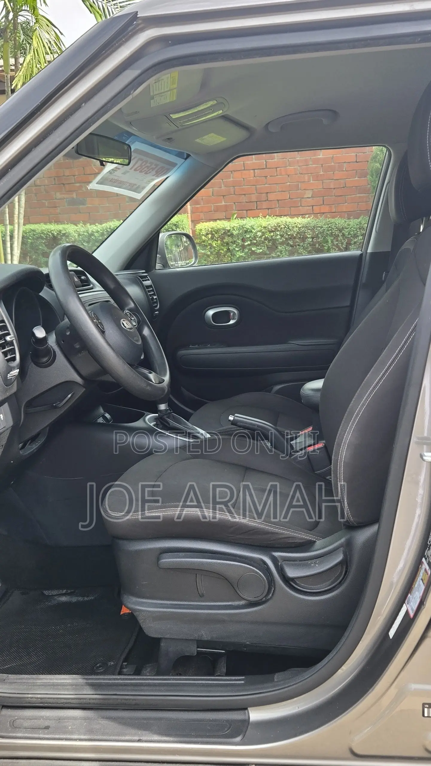 Kia Soul Base Hatchback 2017 Gray