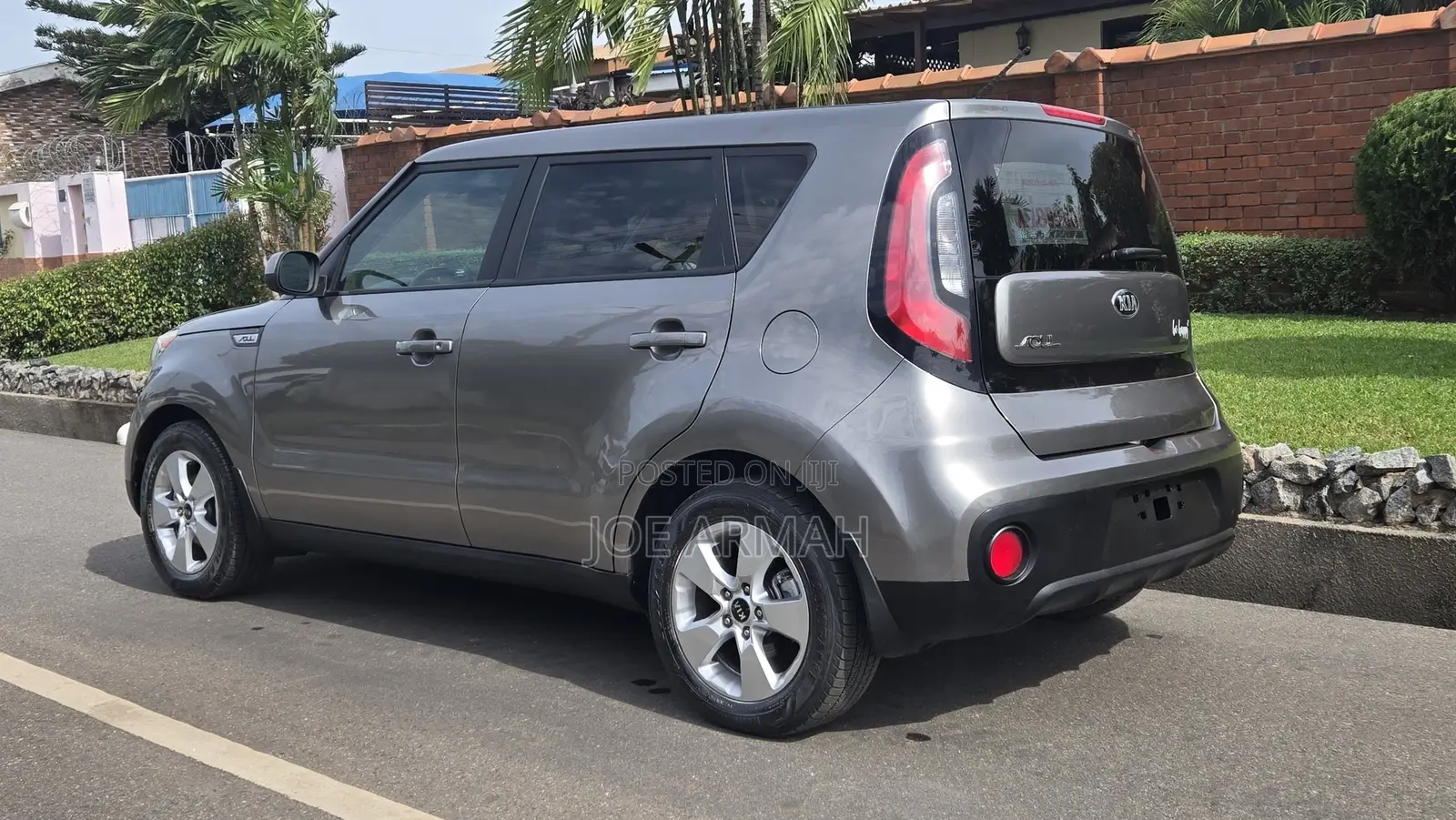 Kia Soul Base Hatchback 2017 Gray