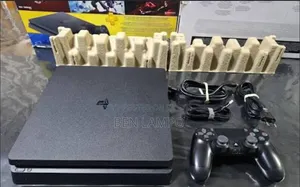 Ps4 Slim With All Accessories and 2 Controllers