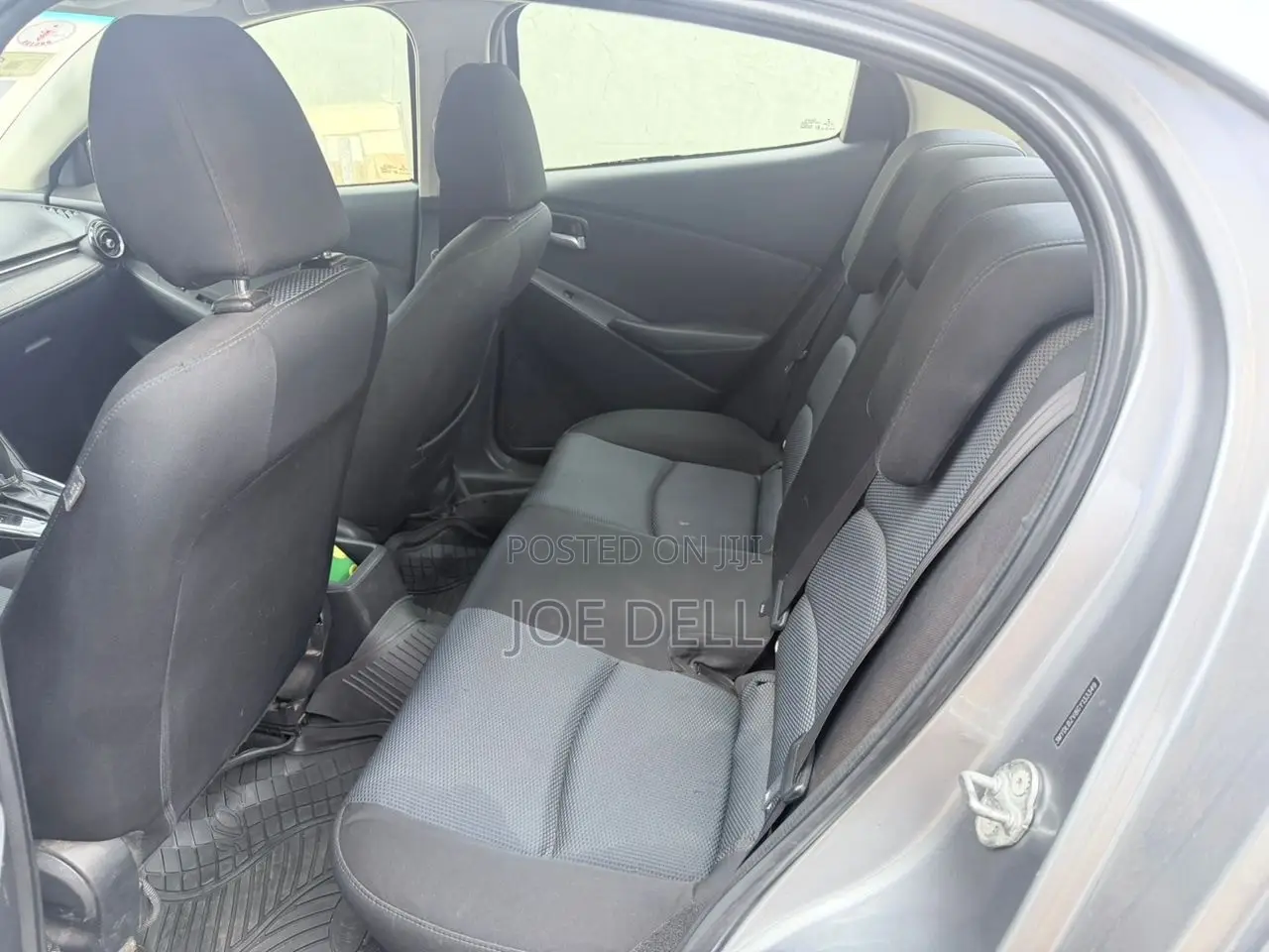 Toyota Yaris iA 1.5 FWD 2016 Silver