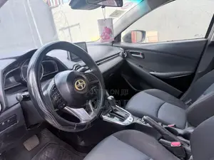 Toyota Yaris iA 1.5 FWD 2016 Silver
