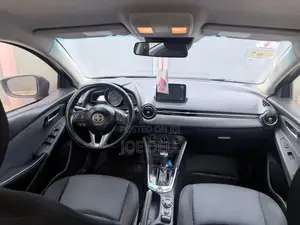 Toyota Yaris iA 1.5 FWD 2016 Silver
