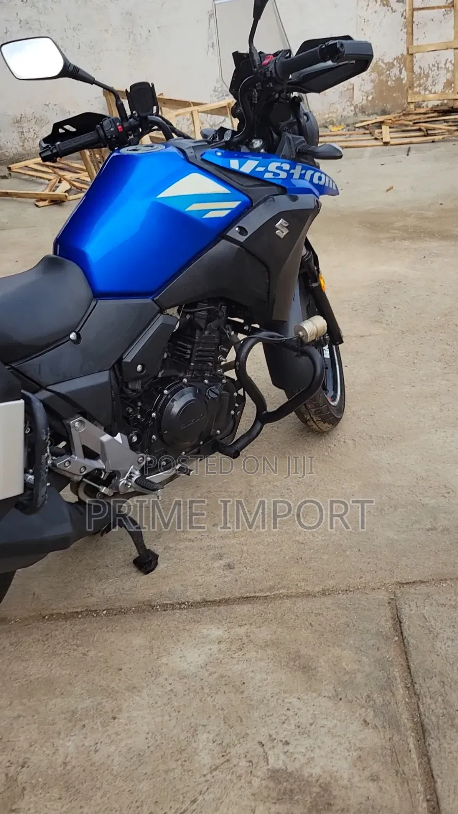 Suzuki V-Strom 2022 Blue
