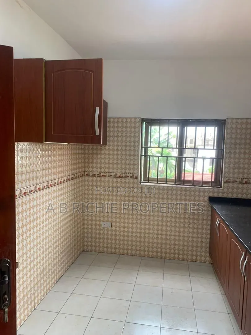 2bdrm Apartment in Ab Richie Properties, Dzorwulu for rent
