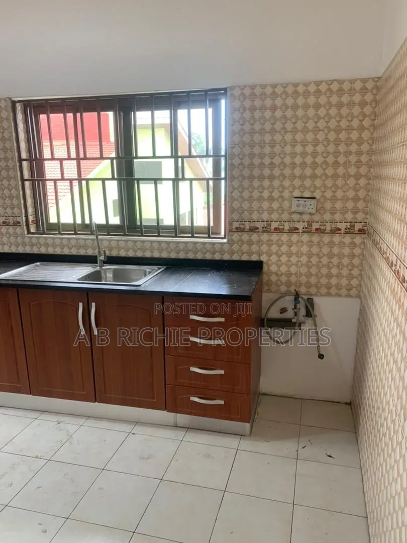 2bdrm Apartment in Ab Richie Properties, Dzorwulu for rent