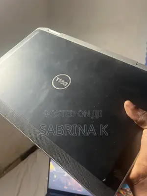 Laptop Dell Latitude 7400 8GB Intel Core i5 HDD+SSD 256GB