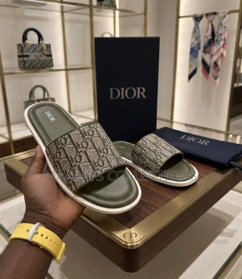 Textured Leather Dior Men's Slide Sandals