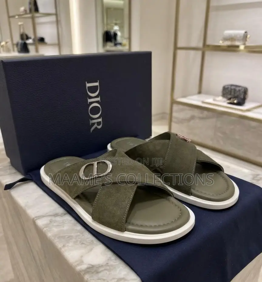 Textured Leather Dior Men's Slide Sandals