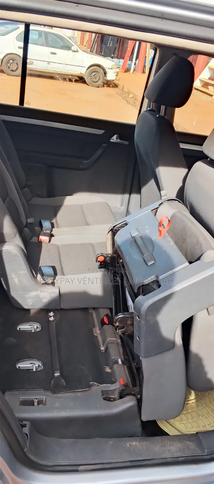Volkswagen Touran 2014 Silver