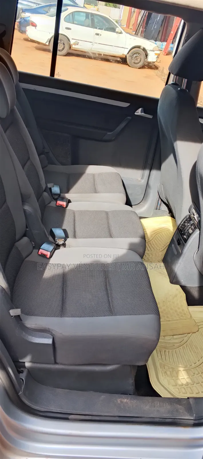 Volkswagen Touran 2014 Silver