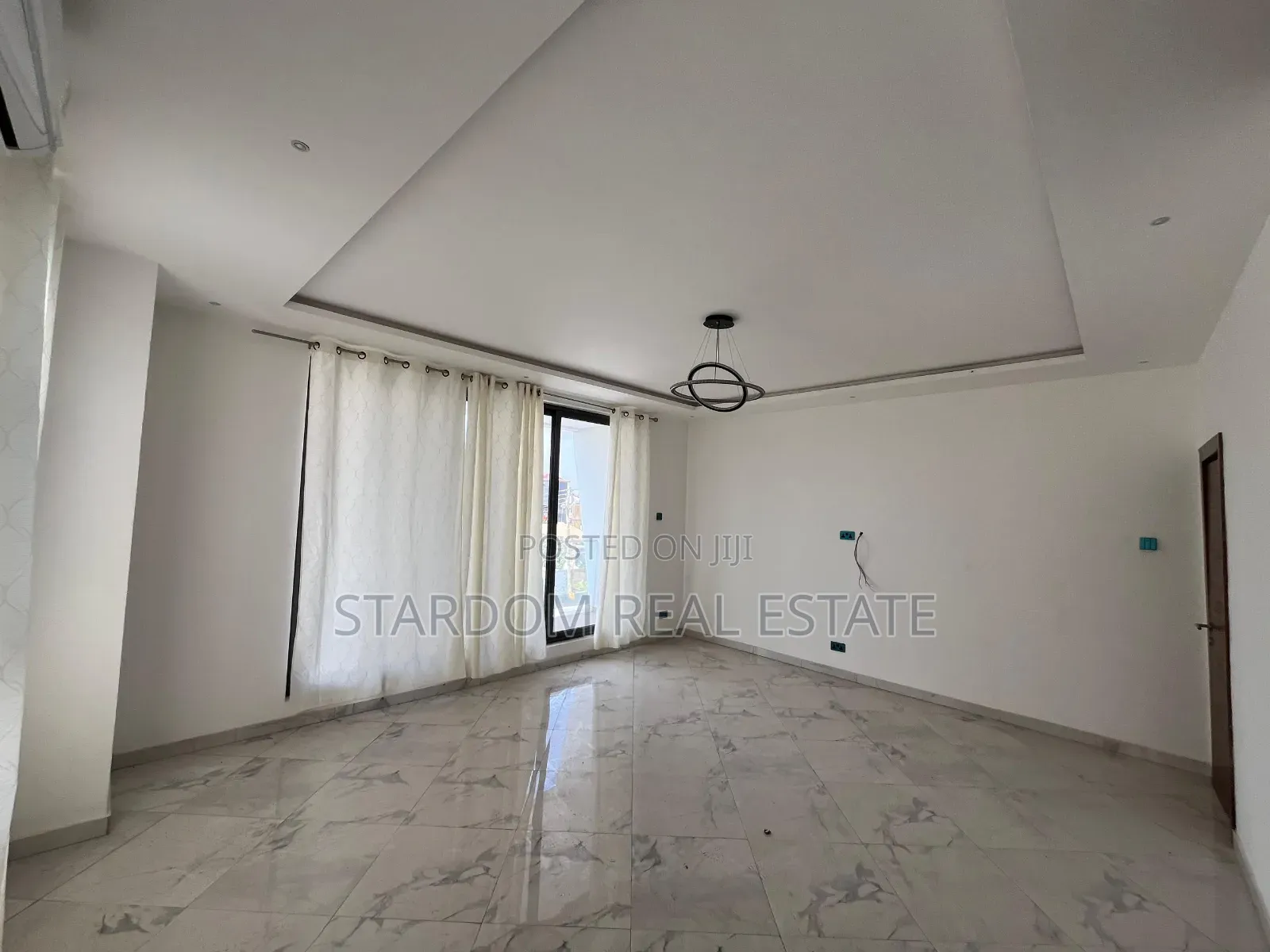 4bdrm Duplex in East Legon, American House for rent