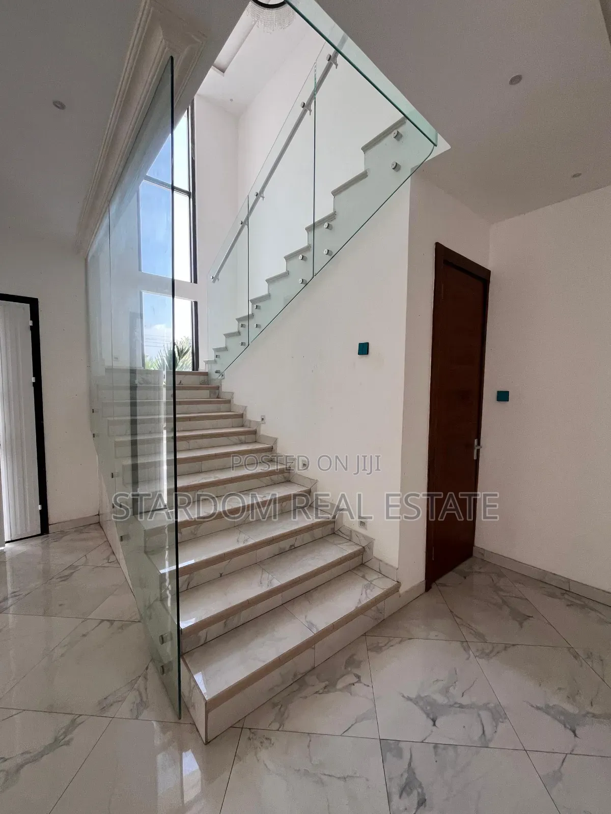 4bdrm Duplex in East Legon, American House for rent