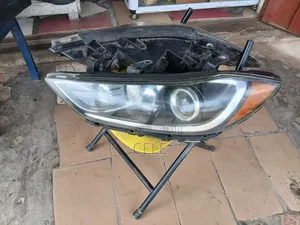 Elantra 2017 Headlight