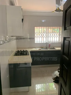 Furnished 7bdrm House in Borteyman, Boundary Road Area for rent